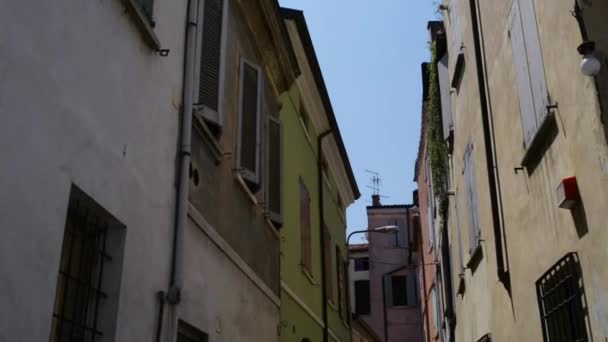 Old buildings in Mantua, Italy — Stock Video