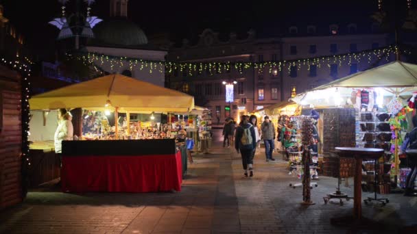 Marché de Noël, place principale de Cracovie — Video