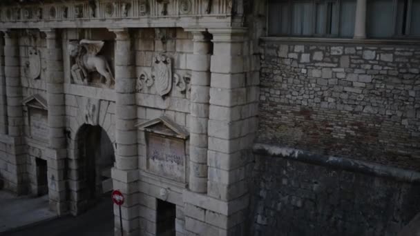 Monumental Land Gate, Zadar, Croacia — Vídeo de stock