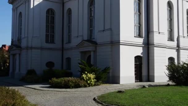 Iglesia de Todos los Santos en Poznan, Polonia — Vídeos de Stock