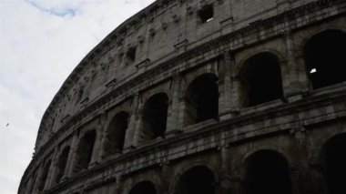 Colosseum veya Flavian Amphitheatre Roma, İtalya