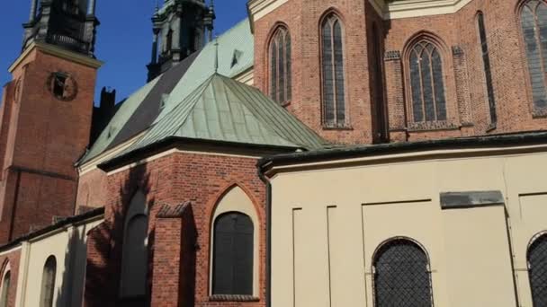Basílica de San Pedro y San Pablo en Poznan — Vídeo de stock