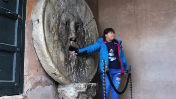 卡德拉真理之口在罗马，意大利 — 图库视频影像