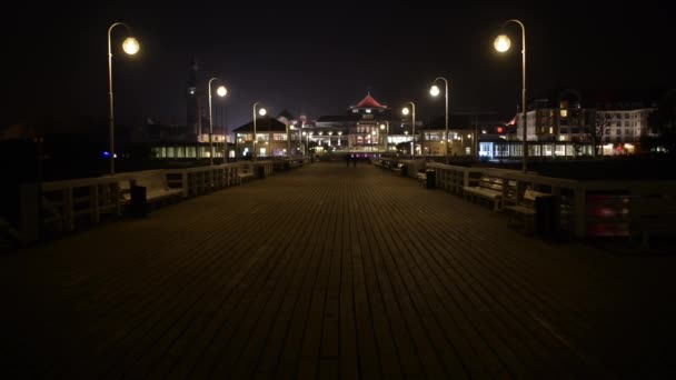 Sopot Pier - muelle en la ciudad de Sopot, Polonia — Vídeo de stock