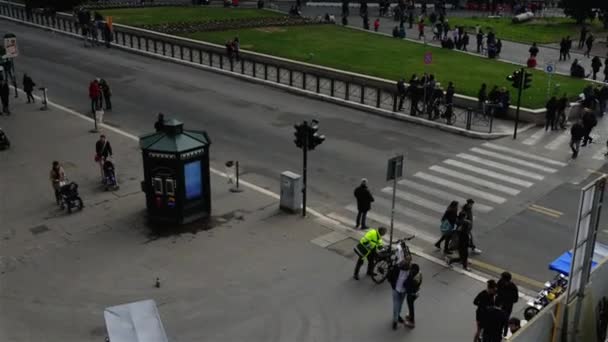 Kolosseum oder flavianisches Amphitheater in Rom — Stockvideo