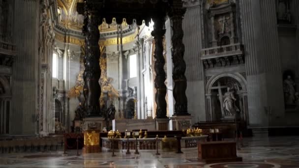教皇在梵蒂冈圣彼得大教堂 — 图库视频影像