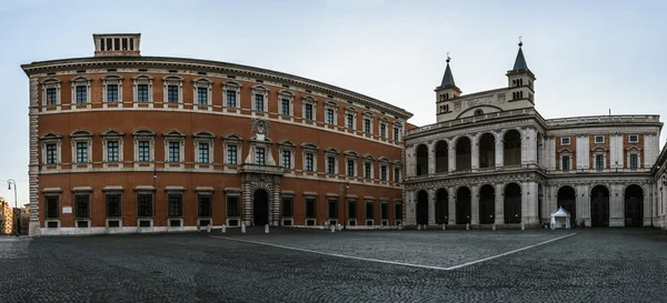 在罗马，意大利的拉特兰宫 — 图库照片