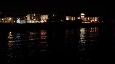 Sopot Pier (Molo w Sopocie) - bir zevk iskele ve gemiyle gezmek sandal için bir bağlama noktası olarak şehir Sopot, Polonya, iskele inşa. 511.5 m, iskeleye Avrupa'nın en uzun ahşap iskele olduğunu..