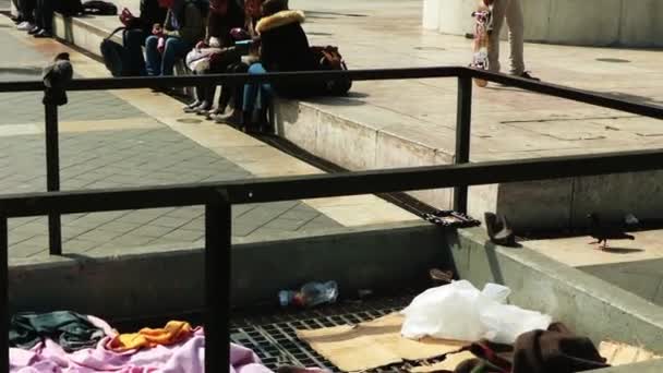 Statua equestre di Re Giovanni I in Piazza Figueira, Lisbona, Portogallo . — Video Stock