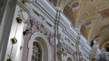 Poznan, Polonya - 25 Eylül 2015: Poznan, Polonya genellikle Bernardine Kilisesi - Barok kilise ve bitişik Manastırı olarak adlandırılan St. Francis Seraphic Kilisesi bulunmaktadır sokak Garbary 22.