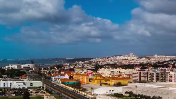 Timelapse : Tour de Belem ou Tour de Saint Vincent à Santa Maria dans la municipalité de Lisbonne, Portugal. Tour a été commandé par le roi Jean II pour faire partie du système de défense à l'embouchure du Tage . — Video