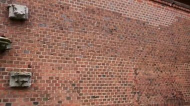 Malbork Cermen sırayla yüzey alanı tarafından dünyanın en büyük Kalesi kalesidir. Bir Ordensburg kale şeklinde Töton Şövalyeleri tarafından Marienburg, Prusya içinde inşa edilmiş.