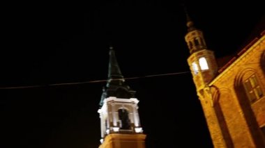 Centrum Kultury Dwor Artusa Torun (Thorn), Kuzey Polonya, Vistula Nehri üzerinde bir şehirdir. Torun, Polonya'nın en eski şehirlerinden biri.