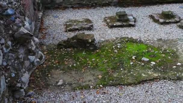 Burgberg und Klimek-Turm - Symbol von Grudziadz, Polen, kehrt nach vielen Jahren ins Stadtpanorama zurück. — Stockvideo