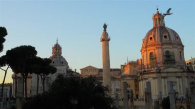 Trajans sütun, Basilica Ulpia ve çoğu kilise Kutsal Adı Mary Trajan Forumu Roma, İtalya.