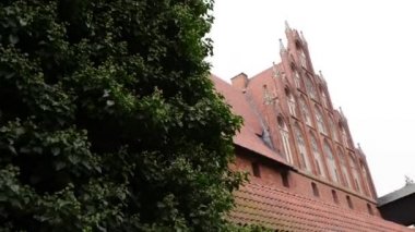 Malbork Cermen sırayla yüzey alanı tarafından dünyanın en büyük Kalesi kalesidir. Bir Ordensburg kale şeklinde Töton Şövalyeleri tarafından Marienburg, Prusya içinde inşa edilmiş.