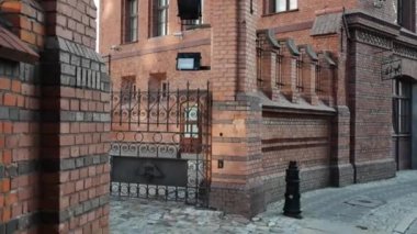 Devlet itfaiye Poznan il merkezinde. Poznan (Posen) orta-batı Polonya, Greater Poland'deki / bölgedeki Warta Nehri üzerinde bir şehirdir.