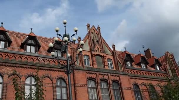 Posthuset i Bydgoszcz. Bydgoszcz (Bromberg, Bydgostia) är en stad i norra Polen, på floderna Brda och Vistula. Bydgoszcz är den 8: e största staden i Polen. — Stockvideo