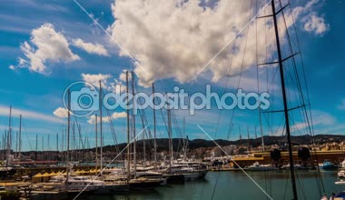 Timelapse: Marina Palma, Majorca, İspanya Balear Adaları içinde gemi yelken otopark.