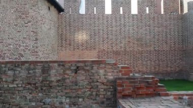 Devlet itfaiye Poznan il merkezinde. Poznan (Posen) orta-batı Polonya, Greater Poland'deki / bölgedeki Warta Nehri üzerinde bir şehirdir.