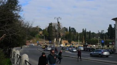 Kolezyum (İtalyanca: 