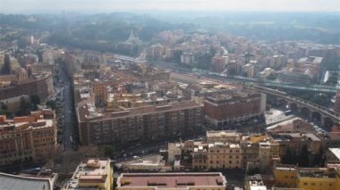 St. Peter Vatikan sokakta Porta Cavalleggeri, İtalya üzerinden görüntülemek.