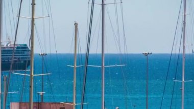 Timelapse: Marina Palma, Majorca, İspanya Balear Adaları içinde gemi yelken otopark.
