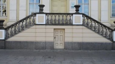 Bydgoszcz, Polonya - 26 Eylül 2015: eski şehir Pazar Meydanı Bydgoszcz kitaplığı. Bydgoszcz (Bromberg'de, Bydgostia) Brda ve Vistula nehirleri üzerinde Kuzey Polonya şehirdir.