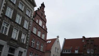 Gdansk Chlebnicka Sokağı. Gdansk (Danzig) Polonya Baltık kıyıları, sermaye Pomeranya Voyvodalığı, Lehçe asıl liman ve ülkenin en büyük dördüncü metropol merkezinin şehirdir.
