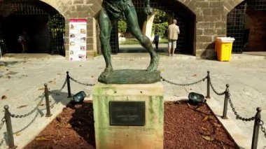 4k Statue Es Foner - mancınık sapan heykel ile Fenike savaşçı Lorenzo Rossello (1868-1901) oldu. Palma İspanya'da Balear Adaları topluluğunun island Mayorka başkenti ve en büyük şehridir.