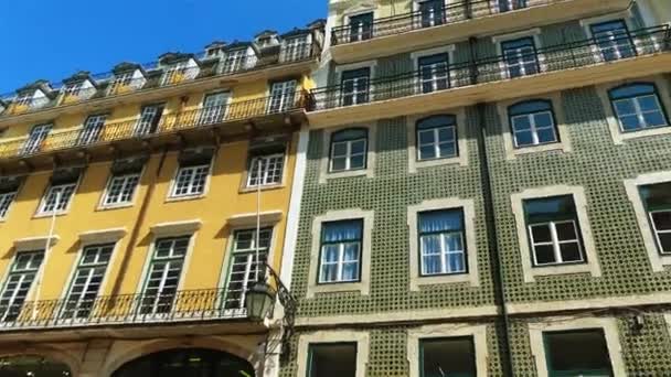 4k Rua Aurea, Lisboa, Portugal. Lisboa situa-se no oeste da Península Ibérica, no Oceano Atlântico e no Rio Tejo . — Vídeo de Stock