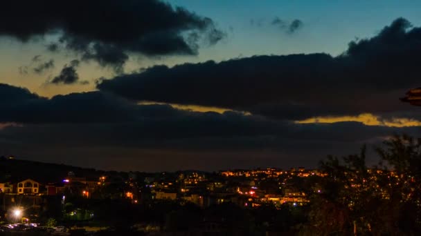 Timelapse: Sera Sozopol è un'antica città balneare situata 35 km a sud di Burgas, sulla costa meridionale del Mar Nero bulgaro. Oggi è una delle principali località balneari del paese . — Video Stock