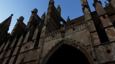 Genellikle La Seu adlandırılan katedral Della Palma, daha fazla olduğunu önceden varolan bir Arap Camii sitede inşa Palma, Majorca, İspanya, içinde bulunan Gotik Roman Katolik Katedrali.