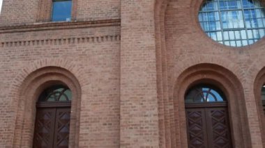 Holy Trinity Kilisesi Torun'da - Torun, Polonya pazarında yer alan eski Protestan Tapınağı. Bu yerde Gotik New dönüştürülen 1668 Protestan Kilisesi (Lutheran Belediye, önceki)