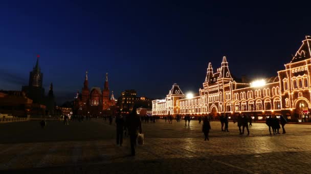 4k GUM conhecido como State Department Store durante os tempos soviéticos. A GUM mais famosa é a grande loja na parte Kitai-gorod de Moscou de frente para a Praça Vermelha . — Vídeo de Stock