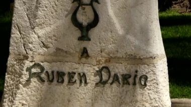 Mallorcan heykeltıraş Antoni Oliver tarafından 1951 yılında oluşturulan 4k Mermer heykel. Büstü boyutu ile bir monolit üzerinde Nikaragualı şair Ruben Dario olduğunu. Palma de Mallorca, İspanya'daki Balear Adaları.