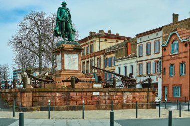 Jean-Francois de Galaup 'un heykeli, Kare Laperouse, Albi, Fransa' da Laperouse Kontu. Jean Francois de Galaup, Fransız donanma subayı ve kaşifti. Seferi Okyanusya 'da kayboldu..