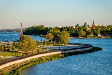 Yaroslavl ve Korovniki 'deki John Chrysostom Kilisesi' nin 1000. yıldönümü anıtı. Yaroslavl, Rusya.