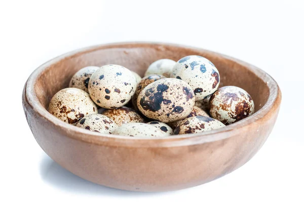 Tahta Masada Kasede Bıldırcın Yumurtası — Stok fotoğraf