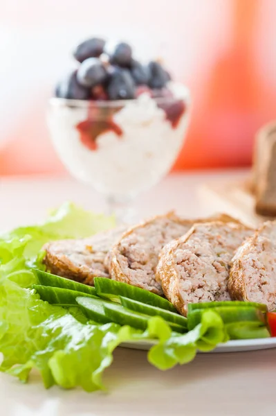 Plate Greens Meat Stands Table Next Cream Grapes — Stock Photo, Image