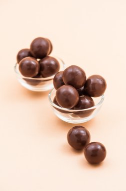 yuvarlak çikolata şeker