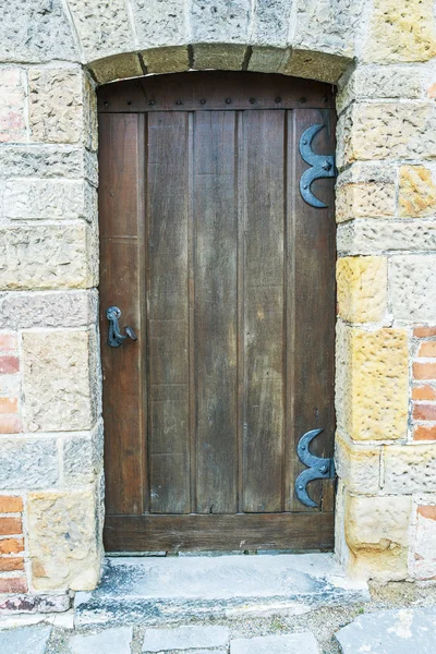 Dveře v starobylé pevnosti — Stock fotografie