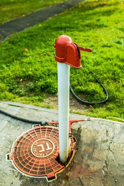 Standpipe rosso e bianco — Foto Stock