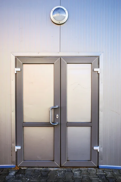 ᐈ Puerta aluminio fotos de stock, imágenes puertas de aluminio