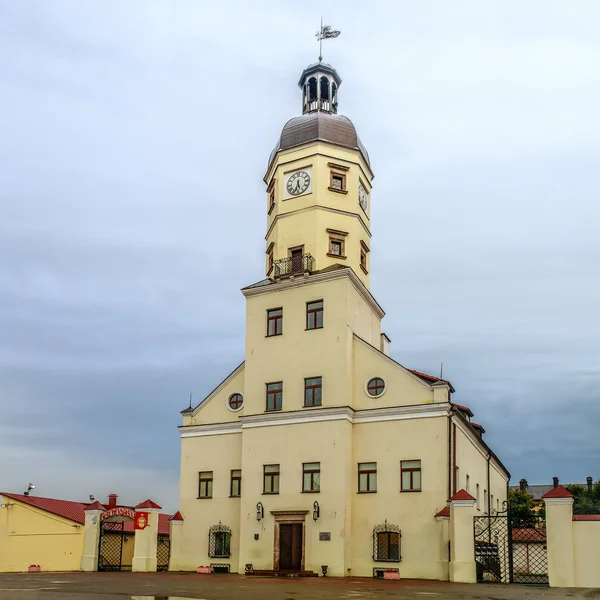 Ratusz w Nieświeżu, Białoruś — Zdjęcie stockowe