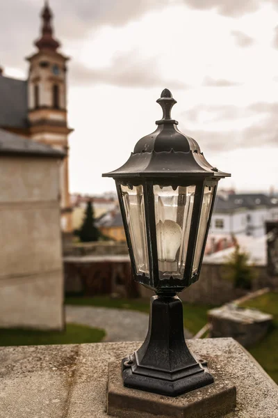 Lanterna close-up sobre Igreja da Anunciação e Mariano — Fotografia de Stock