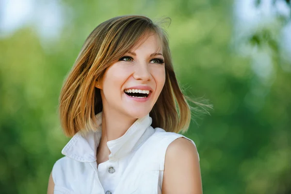 Portrait young charming short-haired woman — Stock Photo, Image