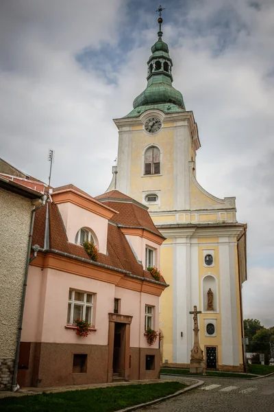 Iglesia de la Santa. Vaclav en Tovacov — Foto de Stock