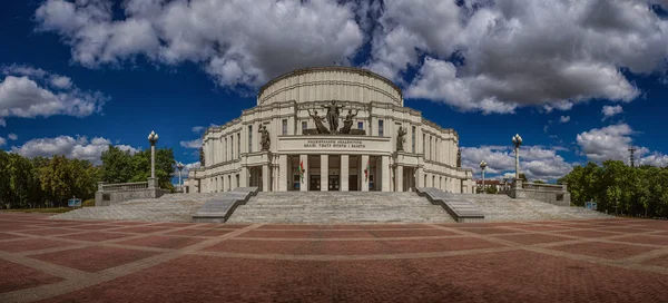 Nationales akademisches Bolschoi-Opern- und Balletttheater Weißrusslands — Stockfoto