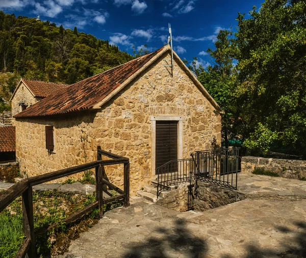 Παλιά πέτρινη οικία του στο Εθνικό Πάρκο Krka είναι ένα από τα Κροατικά — Φωτογραφία Αρχείου